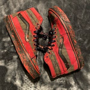 Vans Sk8-Hi House of Terror “The Nightmare on Elm Street” 2021